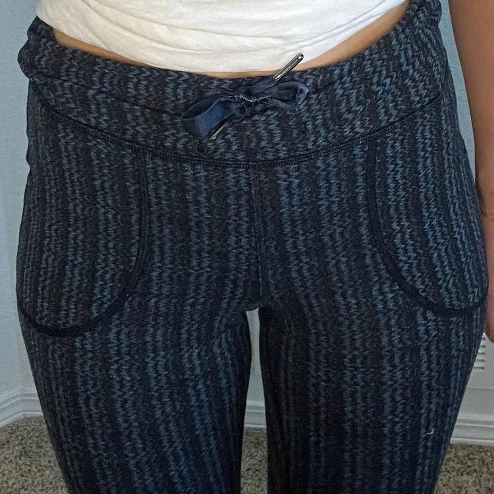 Lululemon Skinny Groove High waisted legging - Picture 3 of 4